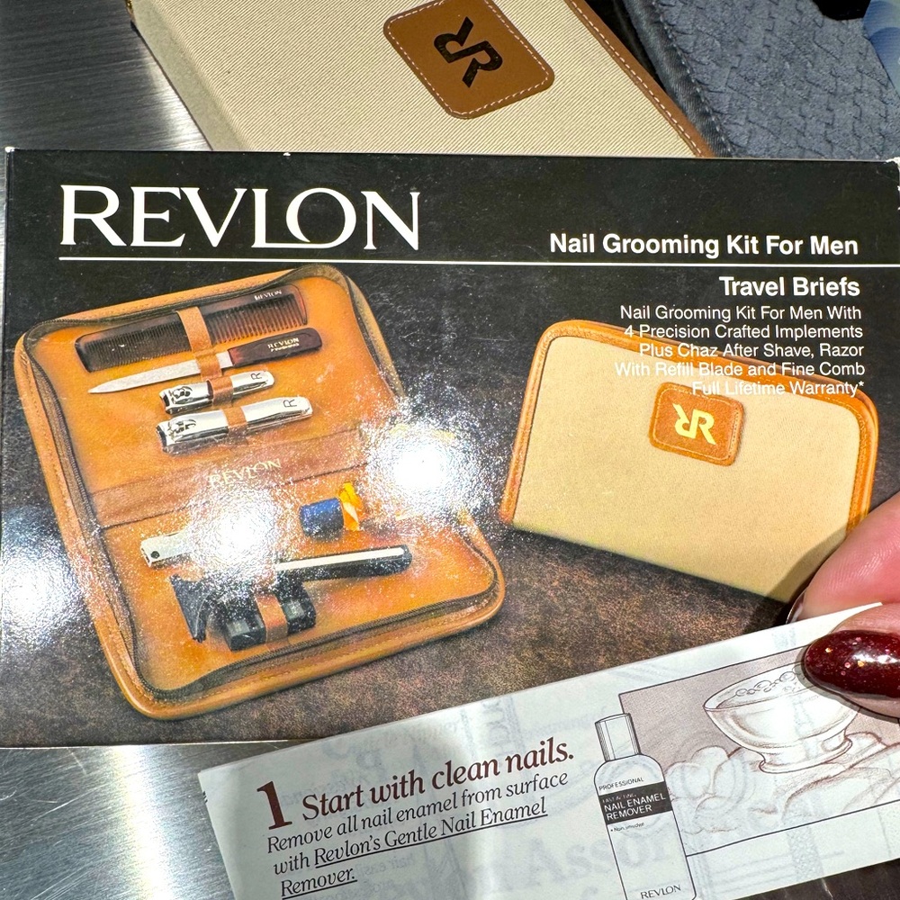 Vintage new Revlon Grooming Kit